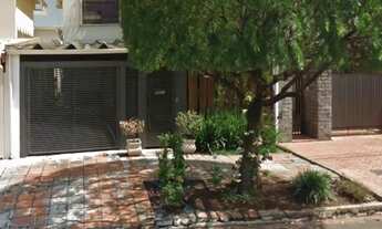 Imagem: Sobrado com ótima localização