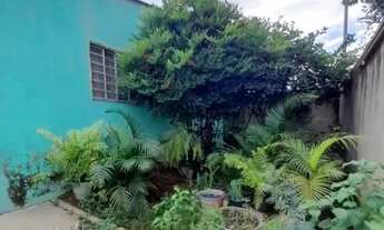 Imagem: Casa à venda no bairro Residencial Flor