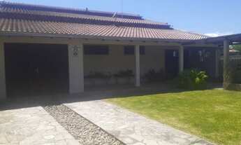 Imagem: Sobrado na quadra do mar Bal. Rosa dos Ventos