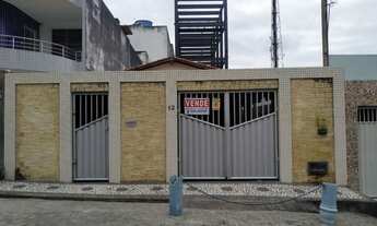 Imagem: Casa com 03 quartos no centro