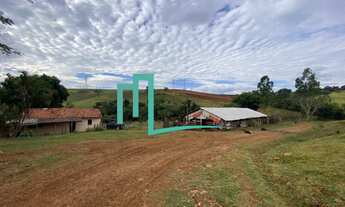 Imagem 5: Área rural para criação de gado de 7,762 ha com 3,2 ha de aproveitamento para gado