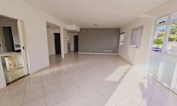 Imagem 5: Casa 3 Pisos ideal para empresas com duas lojas + terraço com churrasqueira