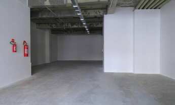 Imagem 4: SALA TÉRREA Galpão / depósito com 3 vagas na garagem