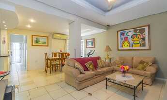 Imagem 2: Apartamento para venda tem 171 metros quadrados com 3 quartos em Floresta - Porto Alegre