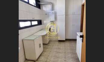 Imagem 4: Apartamento para aluguel tem 178 metros quadrados com 4 quartos