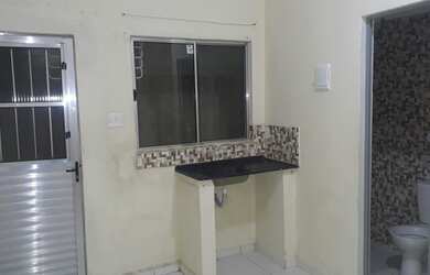 Imagem 4: ALUGO Quarto com aluguel por R$550 /mês