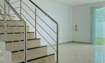 Imagem 2: Casa para venda tem 120 metros quadrados com 3 quartos em Parque 10 de Novembro - Manaus