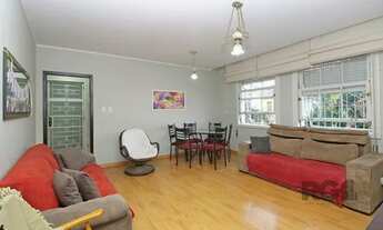 Imagem 2: Apartamento amplo, com patio , 3 dormitórios, 1 suíte com sacadão