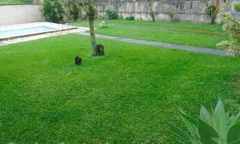 Imagem 2: QUITANDINHA: VENDO BELA CASA COM PISCINA E JARDIM. ÓTIMA LOCALIZAÇÃO