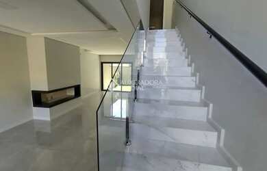 Imagem 7: Sobrado a venda com 3 suítes , piscina, pátio no Moinhos de Vento