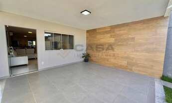 Imagem 2: Morada de Laranjeiras: Casa com espaço gourmet e quintal perfeito para piscina! MAKB