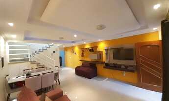 Imagem 2: Casa Duplex Ampla Alto Padrão - 03 Quartos - Bairro Nobre_Macaé-RJ