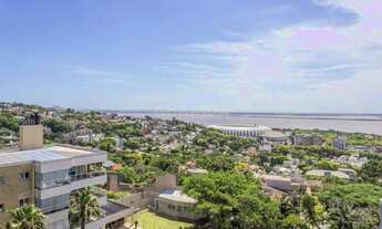 Imagem 7: Apartamento semimobiliado com 3 dormitórios, sendo 1 suíte, e 2 vagas de garagem no bairro