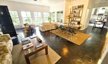 Imagem: Casa para venda tem 302 metros quadrados