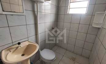 Imagem 5: Casa para alugar no bairro Bom Princípio em Cachoeirinha com 2 dormitórios e amplo quintal