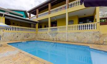 Imagem: CASA COM PISCINA, POMAR E 4 DORMITÓRIOS