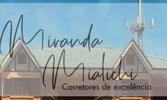 Imagem: Mansão clássica mobiliada em condomínio