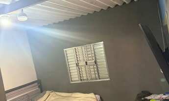 Imagem 4: Casa em rua pública 37.000