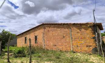 Imagem 2: CASA COM 3 QUARTOS E 2 BANHEIROS