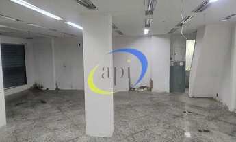 Imagem 4: Oportunidade excelente para locação! Loja comercial com localização privilegiada no coraçã