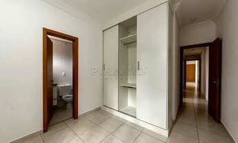 Imagem 7: Apartamento padrão com 80,94m², bairro Vila Tibério, Zona Oeste de Ribeirão Preto/SP