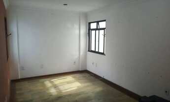 Imagem 3: Apartamento de 2 Quartos com Garagem no Centro