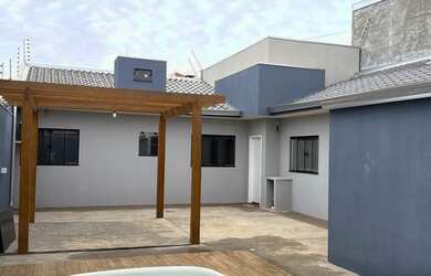 Imagem 4: CASA COM PISCINA