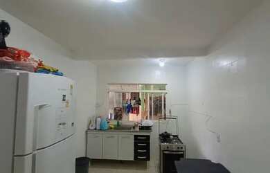 Imagem 7: QNM 6, Ceilândia Norte - Casa de três quartos, sendo um suíte e com mais duas casas