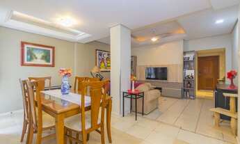 Imagem 1: Apartamento para venda tem 171 metros quadrados com 3 quartos em Floresta - Porto Alegre