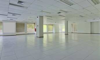 Imagem 4: Loja Térrea para aluguel possui 426 metros quadrados no Tropical Center ,Itaigara - Salva