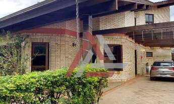 Imagem: Casa em Jurerê com 7 quartos à venda por