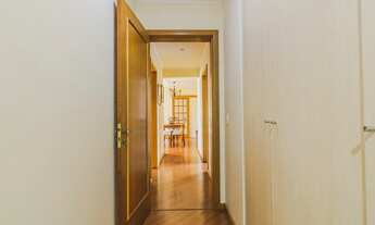 Imagem 7: Apartamento para venda tem 220 metros quadrados com 4 quartos em Água Verde - Curitiba - P