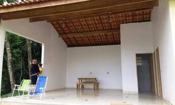 Imagem 7: Edícula com piscina antes do Centro de Ibiúna