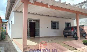Imagem: Casa com 4 quartos - Bairro Setor Leste