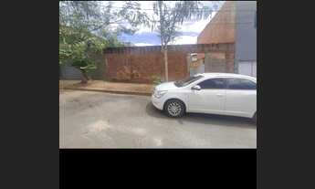 Imagem: Vendo terreno no monte carmelo