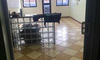 Imagem 6: Prédio comercial