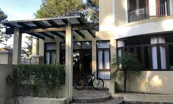 Imagem 4: CASA 820 m2 / 04 Suítes / Piscina / 6 Vagas de Carro / Lareira / Churrasqueira