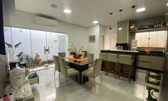 Imagem 2: Casa de condomínio Próximo ao Centro Politico tem 167 m2 com 3 quartos em Despraiado - Cui