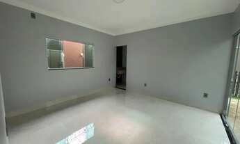 Imagem 3: Casa para venda possui 175 metros quadrados com 3 quartos em Residencial Junqueira - Goiân