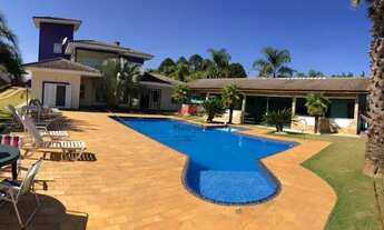 Imagem: Luxuosa Chácara com Lago em Condomínio