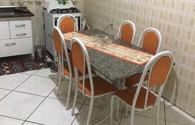 Imagem 2: Casa grande no centro de Mogi