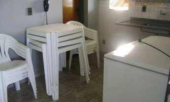 Imagem 5: Apartamento com tela de proteção e sala com persiana. 01 suíte com armário, banheiro da su