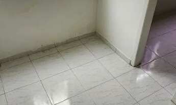 Imagem 3: Casa de vila para aluguel tem 80 metros quadrados com 2 quartos na Rua Benjamin Constant