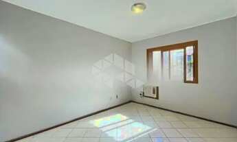 Imagem 3: Casa térrea com 2 dormitórios e piscina no bairro Hípica em Porto Alegre