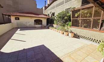 Imagem 4: Casa de 3 pavimentos, com 4 dormitórios, sendo 2 suítes - Estreito Florianópolis