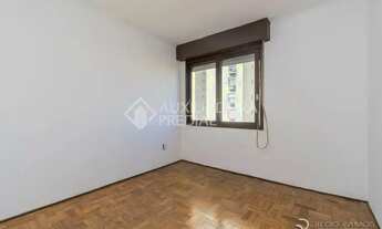 Imagem 5: Imóvel para aluguel tem 78 metros quadrados com 2 quartos em Passo da Areia - Porto Alegre