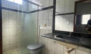 Imagem 14: Casa disponível para venda no bairro Segismundo Pereira em Uberlândia MG