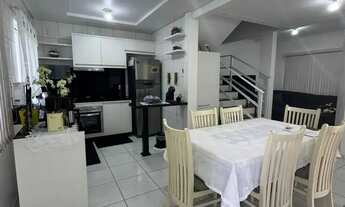 Imagem: Sobrado com 4 dormitórios amplos sendo