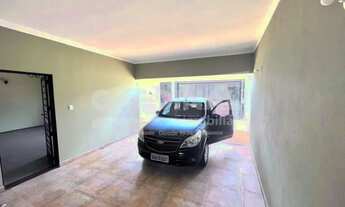 Imagem 2: Casa padrão de 395m² com 03 quartos sendo 01 suíte disponível para venda - Presidente Médi