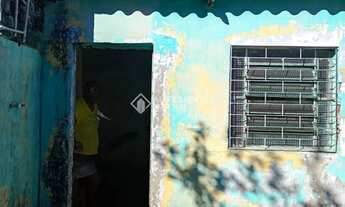 Imagem 4: Auxiliadora Predial Vende Excelente Terreno com espaço e casa constituida